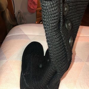 Women’s Size 9 Black Uggs
